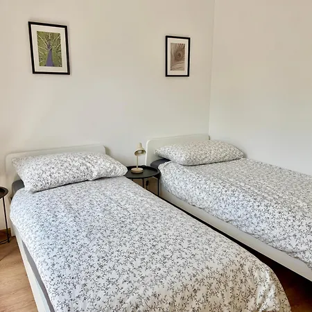 3 Bedroom With 2 Balconies Near Airport * Schwechat